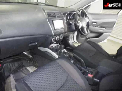 Mitsubishi RVR
