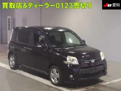 Toyota Sienta