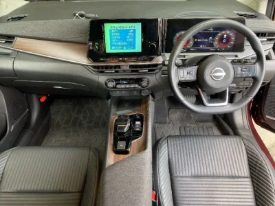 Nissan Aura