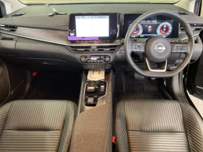 Nissan Aura