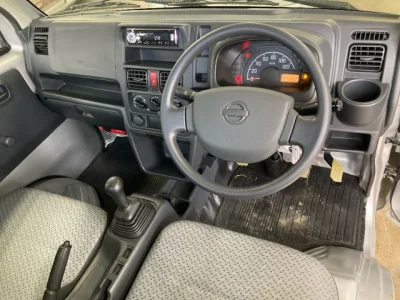 Nissan NT100 Clipper