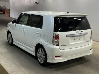 Toyota Corolla Rumion