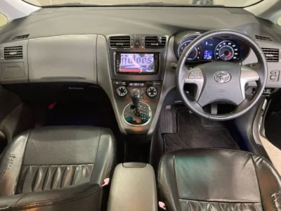 Toyota Mark X Zio
