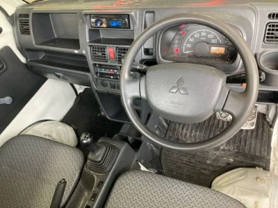 Mitsubishi Minicab Truck