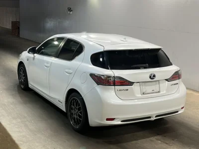 Lexus CT200h