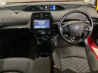 Toyota Prius PHV