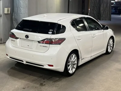 Lexus CT200h