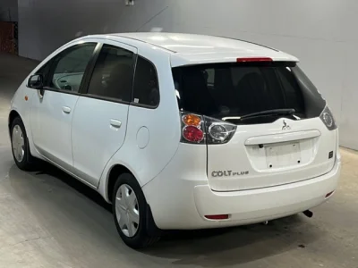 Mitsubishi Colt Plus