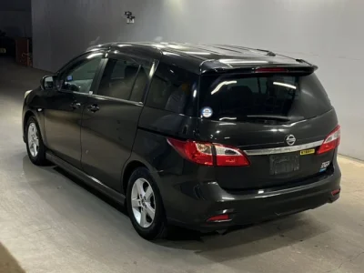 Nissan Lafesta