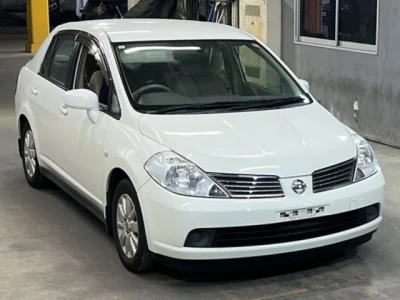 Nissan Tiida Latio