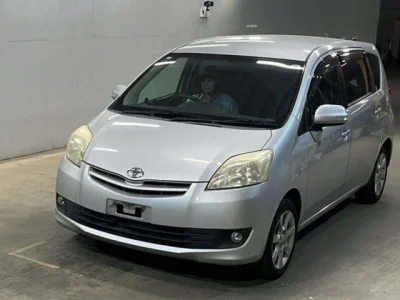 Toyota Passo Sette