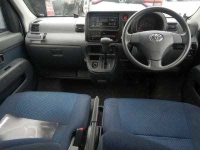 Toyota Pixis Van