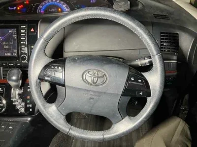Toyota Estima Hybrid