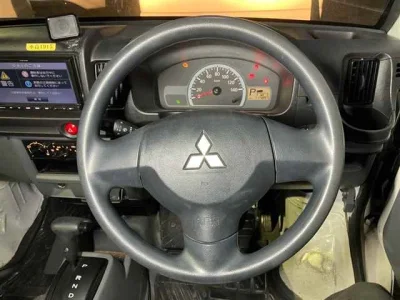 Mitsubishi Minicab Van