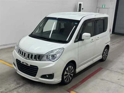 Mitsubishi Delica D:2