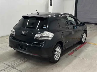 Toyota BLADE