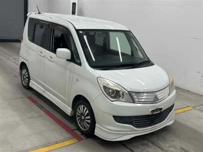 Mitsubishi Delica D:2