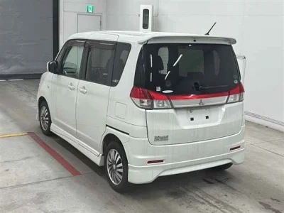 Mitsubishi Delica D:2