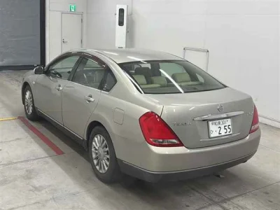 Nissan TEANA