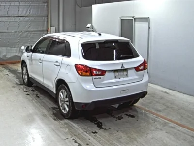 Mitsubishi RVR