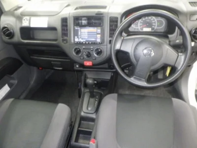 Nissan AD