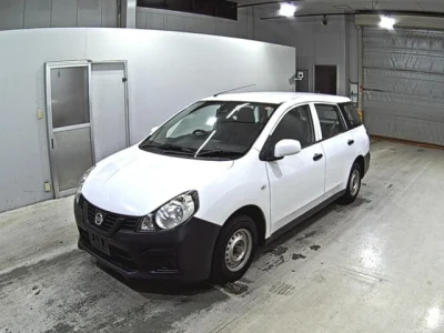Nissan AD