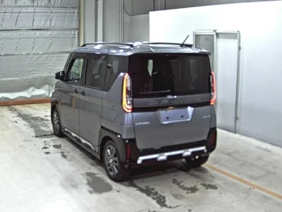 Mitsubishi Delica Mini