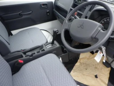 Mitsubishi Minicab Truck