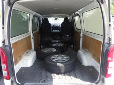 Toyota HiAce Van