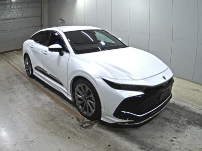 Toyota Crown Crossover