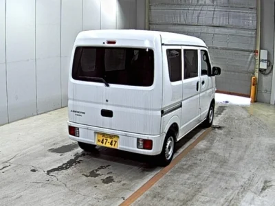 Mitsubishi Minicab Van