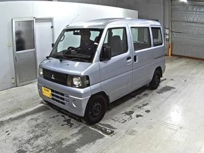 Mitsubishi Minicab Van