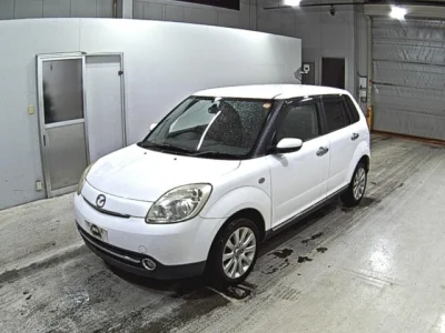 Mazda Verisa