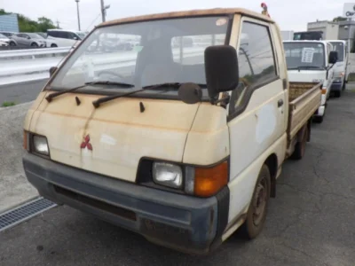 Mitsubishi Delica Truck