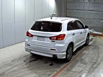 Mitsubishi RVR