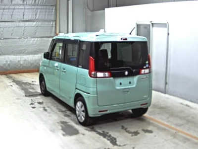 Suzuki Spacia