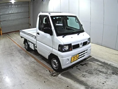 Nissan CLIPPER TRUCK