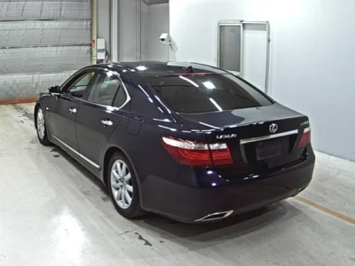 Lexus LS460L