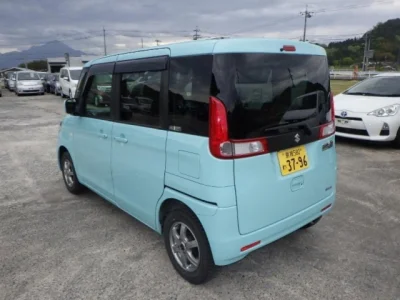 Suzuki Spacia