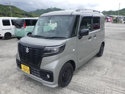 Suzuki Spacia Base