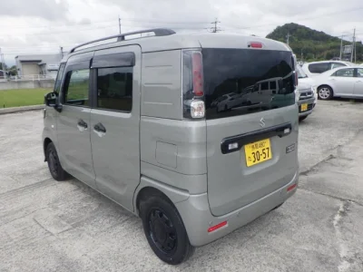Suzuki Spacia Base