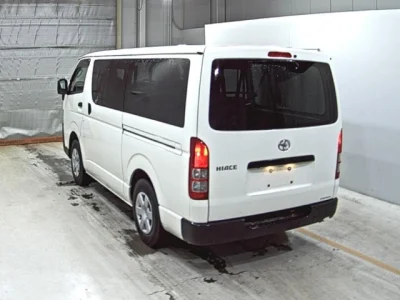 Toyota HiAce Van