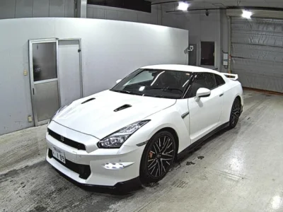 Nissan GT-R