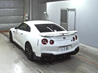 Nissan GT-R