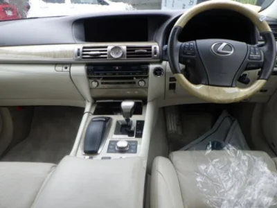 Lexus LS600h