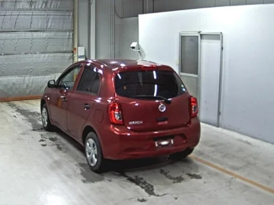 Nissan March