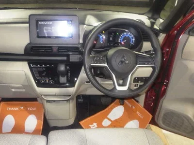 Mitsubishi eK X Space