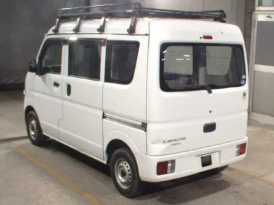 Mitsubishi Minicab Van