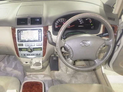 Toyota Ipsum