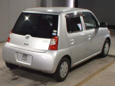 Daihatsu Esse